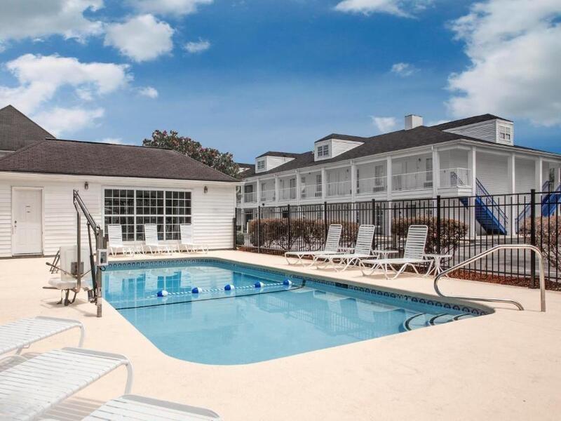 Baymont By Wyndham Brunswick Ga Hotell Exteriör bild